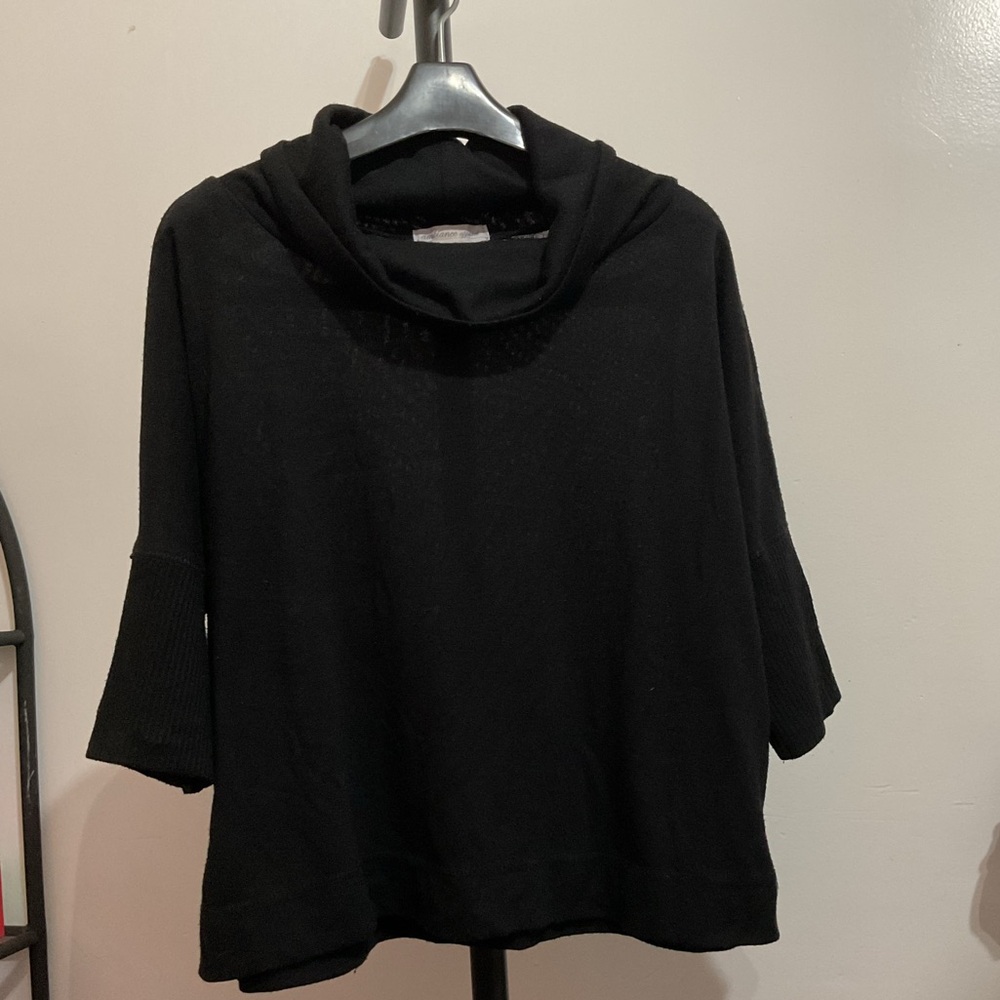 Ambiance Classic Black Top